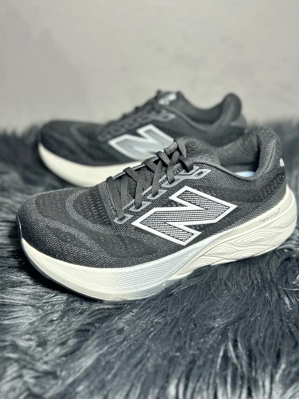 New Balance Gray Fresh Foam Running Sneakers Size 9.5 W / 8 Men’s